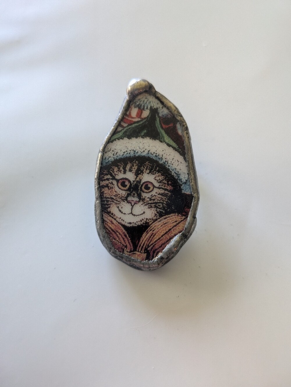 Vintage Christmas Kitty Cabochon Style Pin Brooch